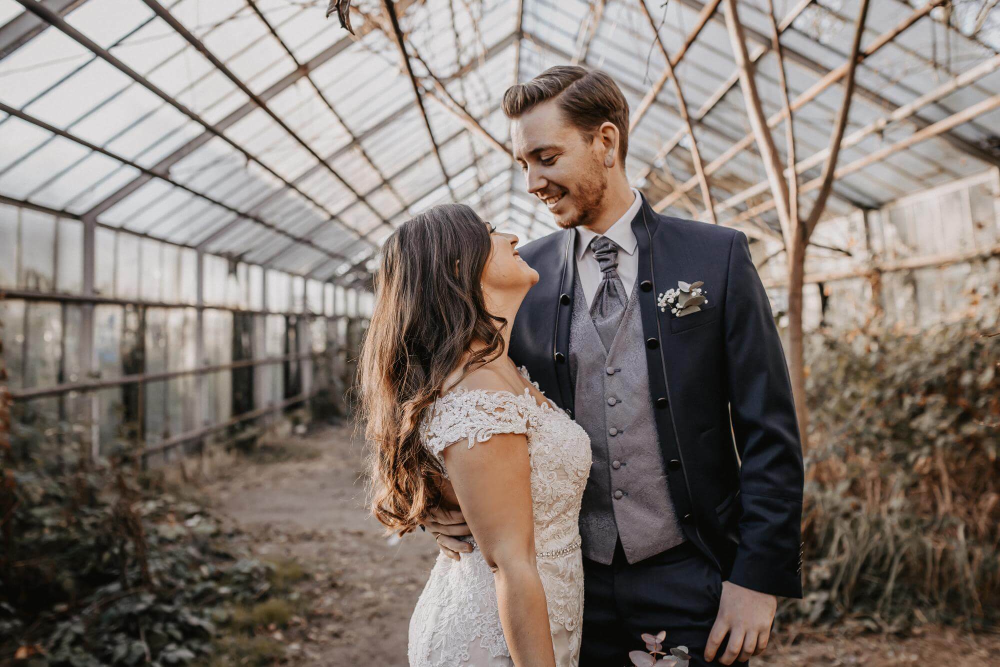 Hochzeit Gewaechshaus Koeln Reportage Lost Place Vintage After und Wedding Foto mit Details zu Hochzeit Gewaechshaus Koeln Reportage Lost Place Vintage After und Wedding der Kategorie Hochzeit