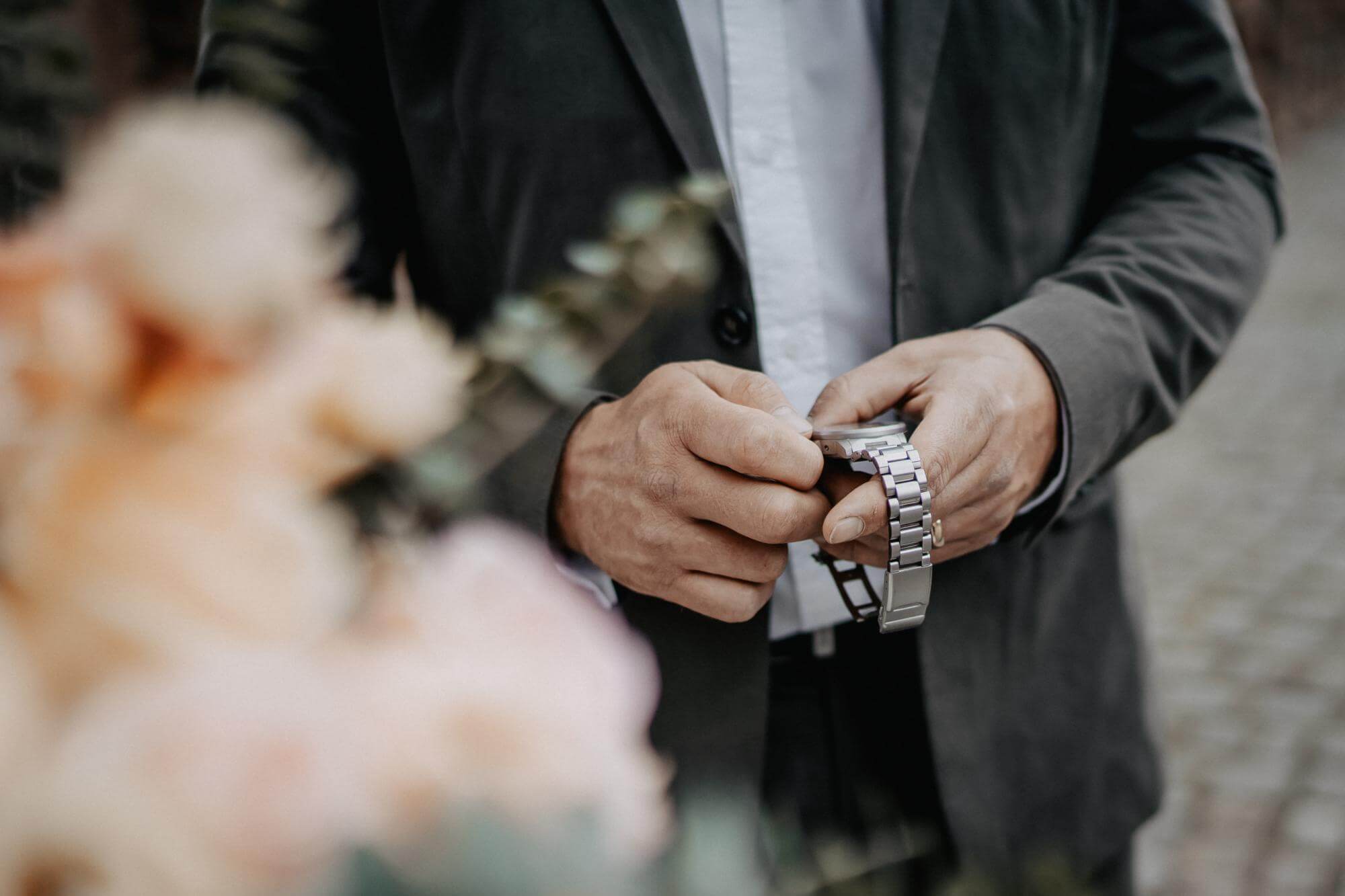 Hochzeit Burg Nideggen Hochzeitsreportage Getting and Ready Photo with details of Hochzeit Burg Nideggen Hochzeitsreportage Getting and Ready of category Hochzeit