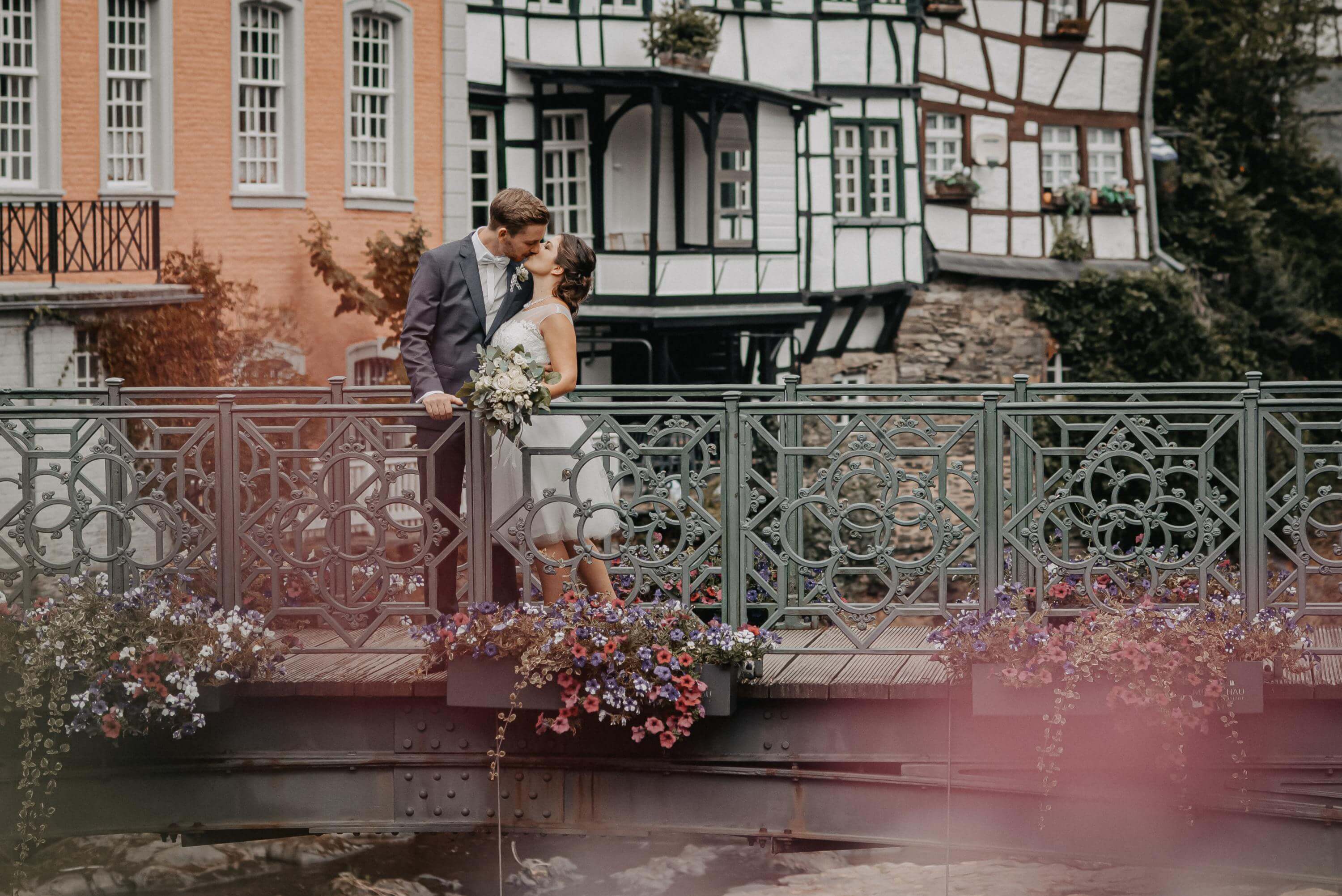 Hochzeit Monschau und Trauung Foto mit Details zu Hochzeit Monschau und Trauung der Kategorie Hochzeit