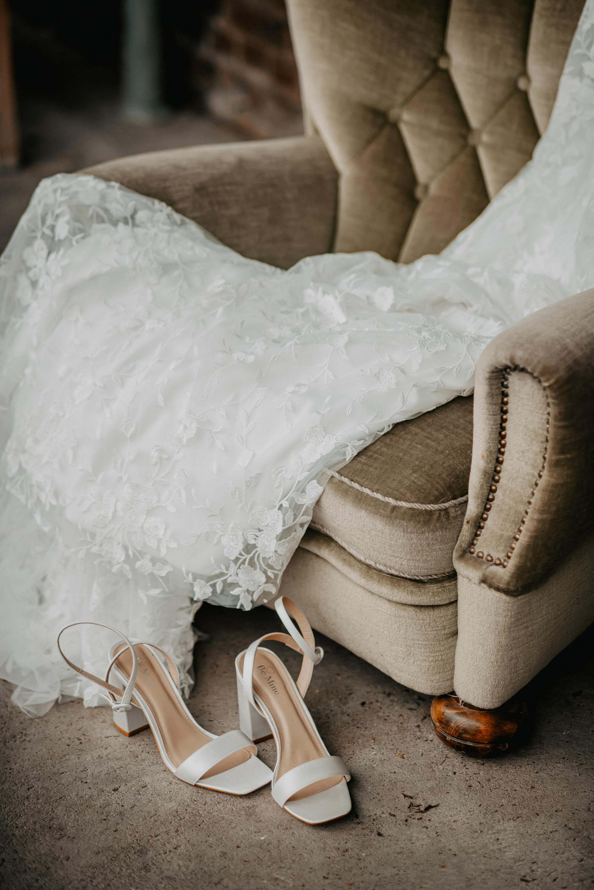 Hochzeit Getting Ready Burg Kleeburg und Boho Foto mit Details zu Hochzeit Getting Ready Burg Kleeburg und Boho der Kategorie Hochzeit