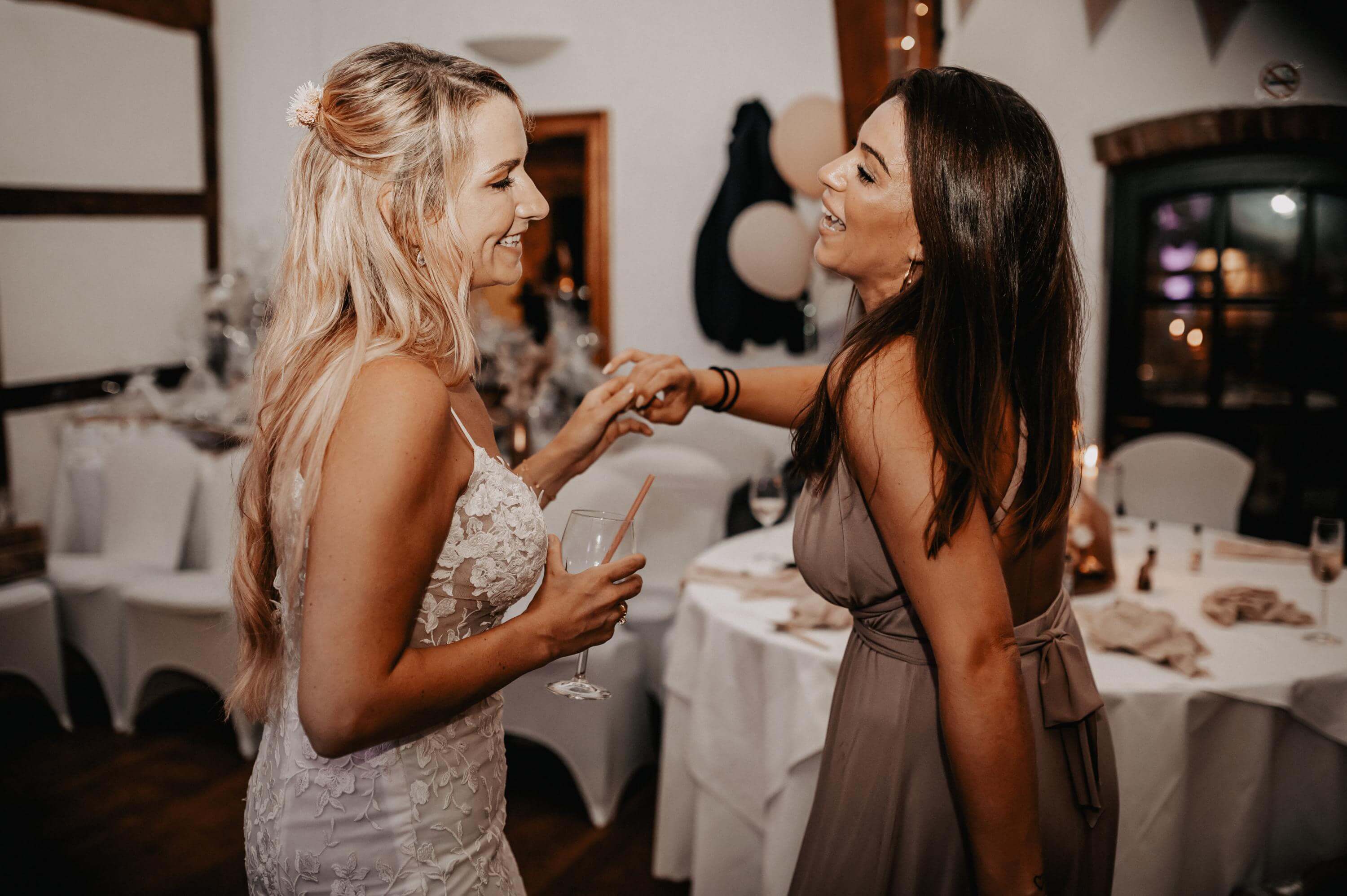 Hochzeit Feier Burg Kleeburg und Boho Foto mit Details zu Hochzeit Feier Burg Kleeburg und Boho der Kategorie Hochzeit