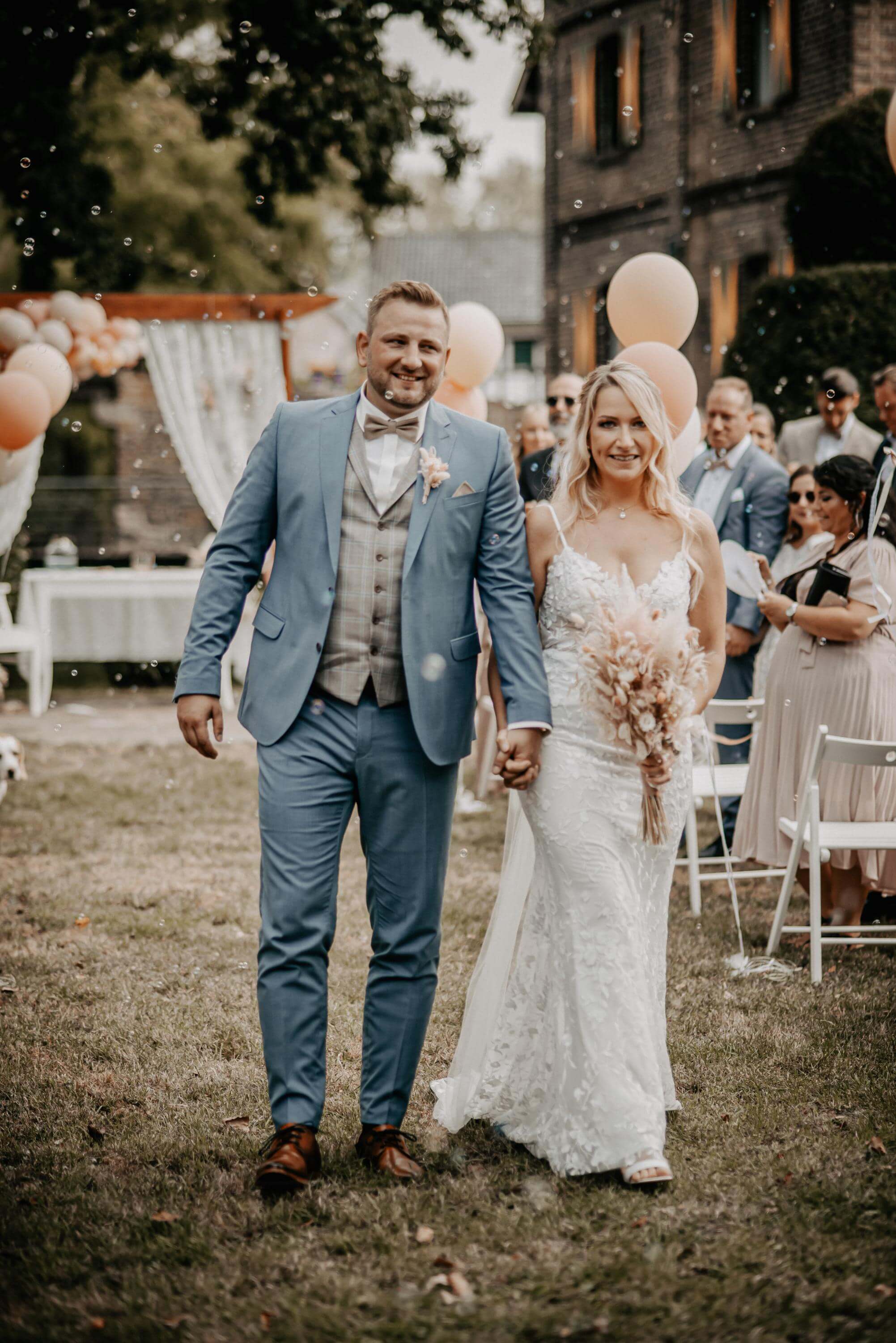 Hochzeit Trauung Burg Kleeburg und Boho Foto mit Details zu Hochzeit Trauung Burg Kleeburg und Boho der Kategorie Hochzeit