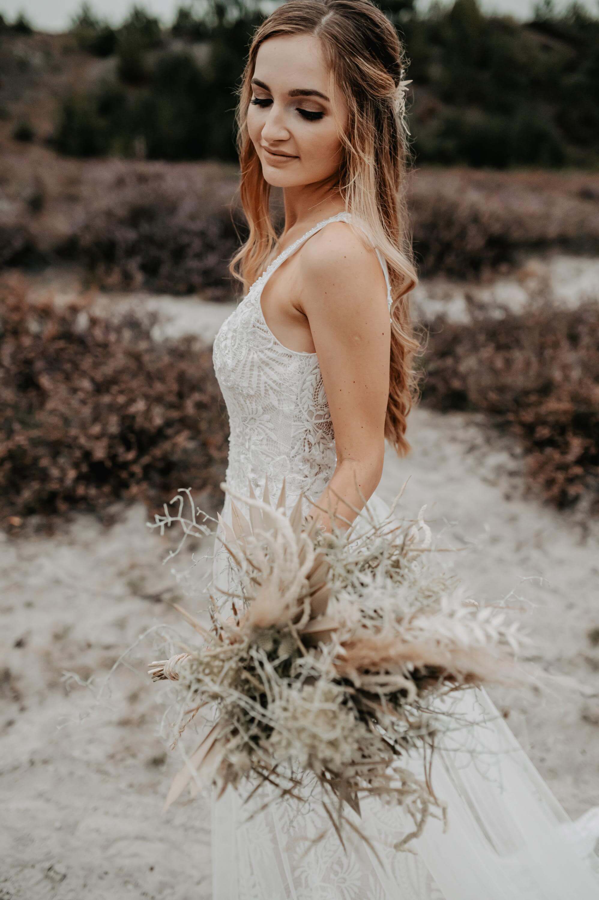 Hochzeit Paarshooting Heide und Boho Foto mit Details zu Hochzeit Paarshooting Heide und Boho der Kategorie Hochzeit