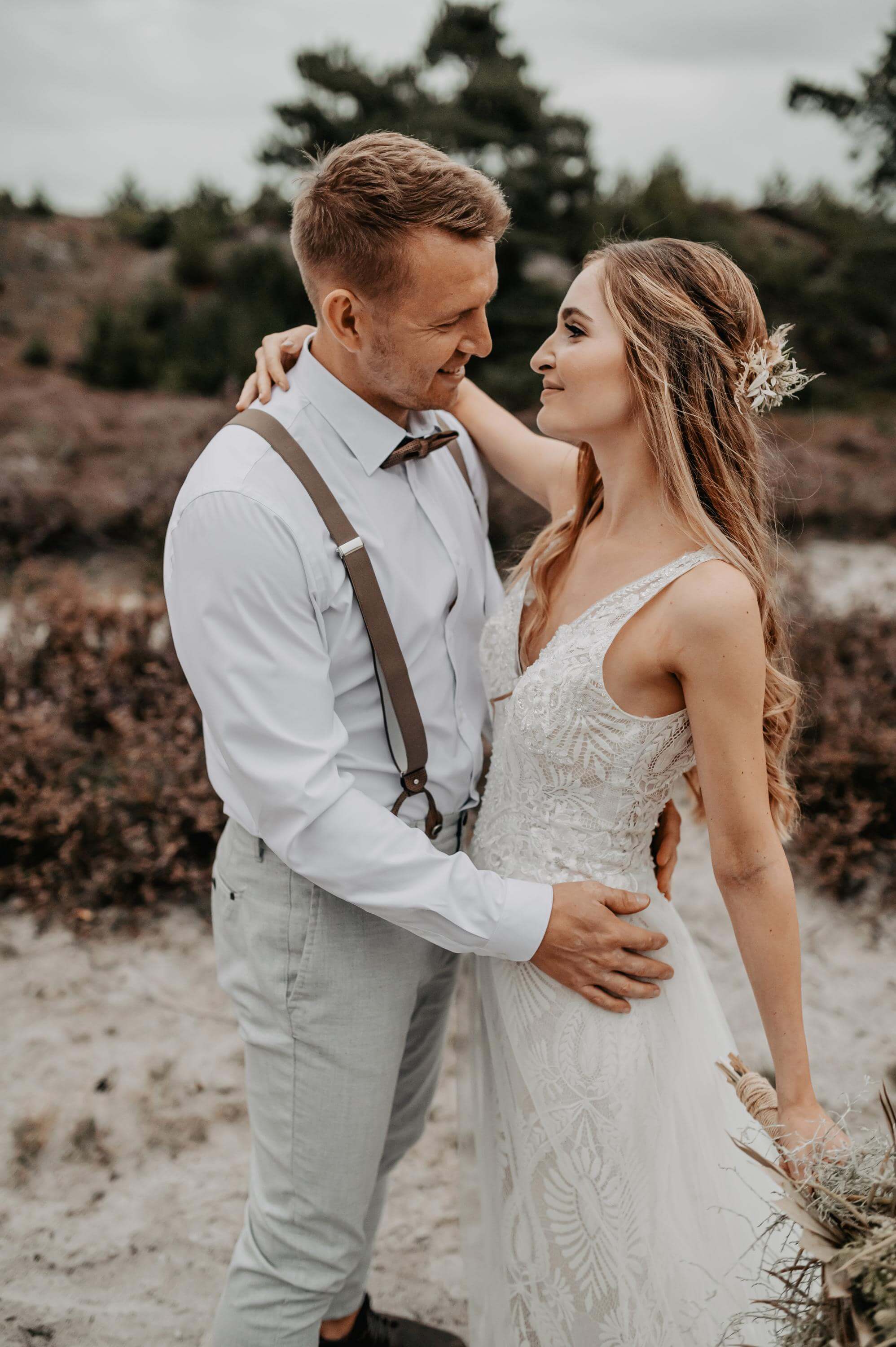 Hochzeit Paarshooting Heide und Boho Foto mit Details zu Hochzeit Paarshooting Heide und Boho der Kategorie Hochzeit