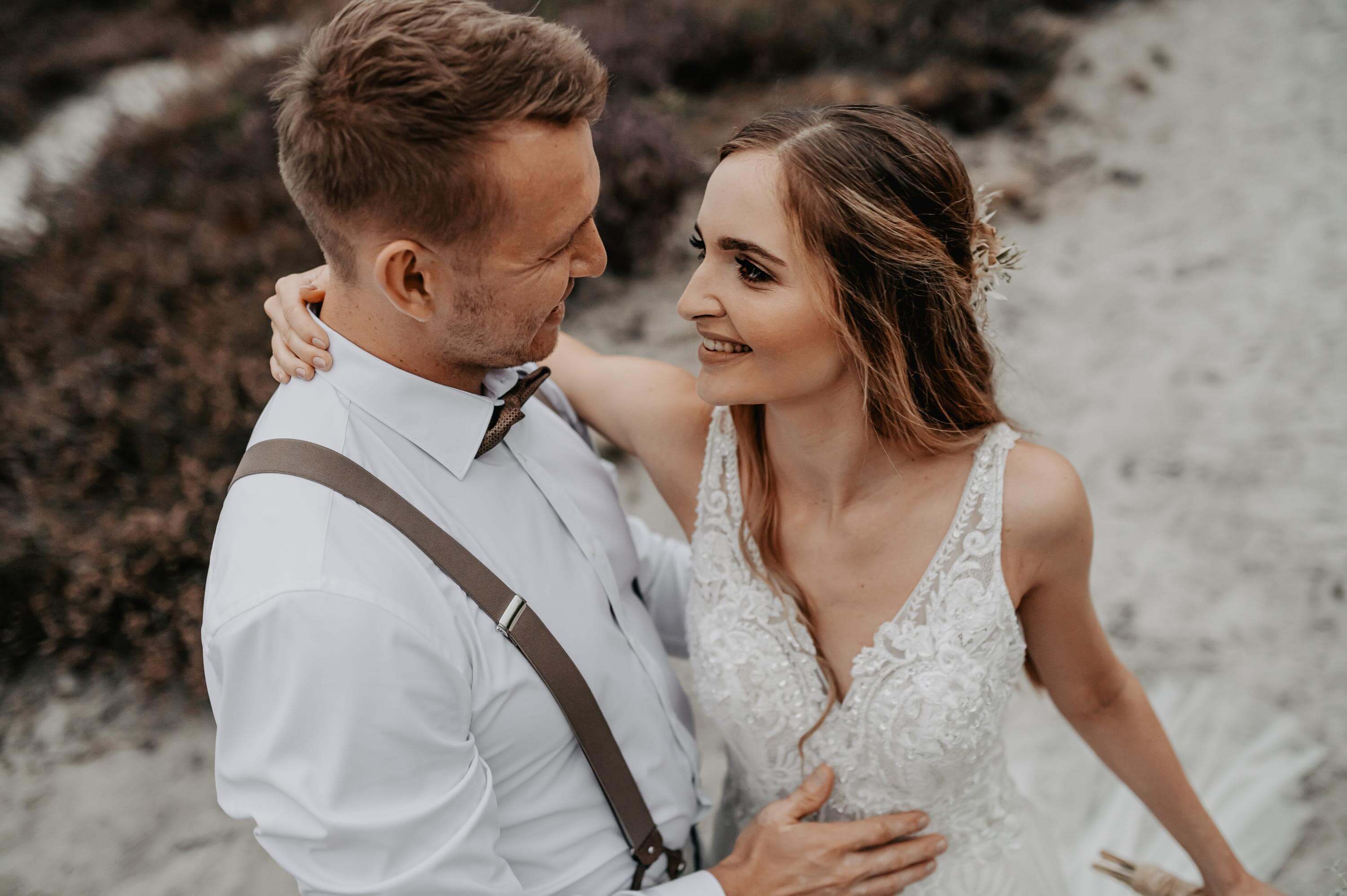 Hochzeit Paarshooting Heide und Boho Foto mit Details zu Hochzeit Paarshooting Heide und Boho der Kategorie Hochzeit