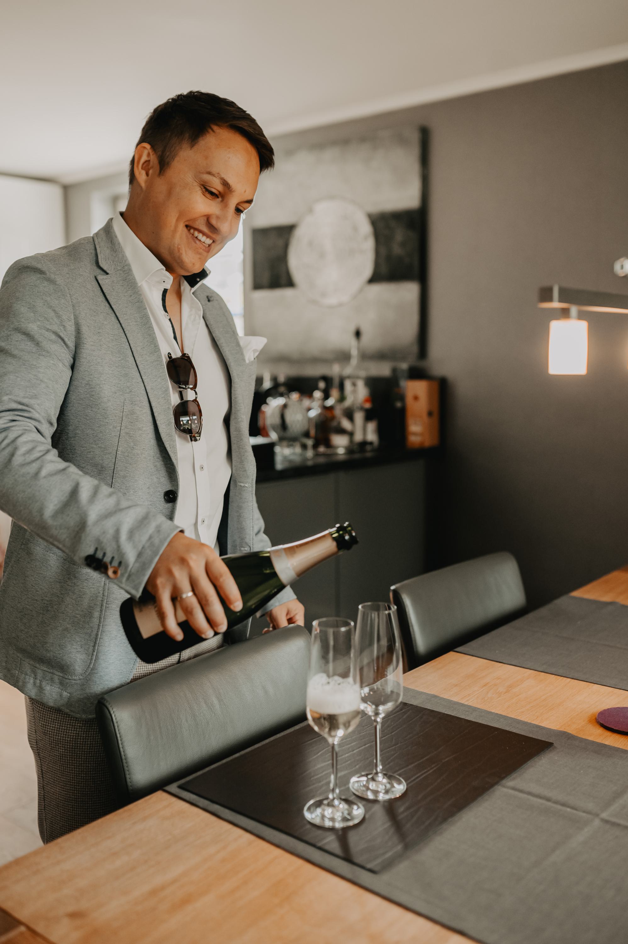 Hochzeit Getting ready Braeutigam und Duisburg Foto mit Details zu Hochzeit Getting ready Braeutigam und Duisburg der Kategorie Hochzeit