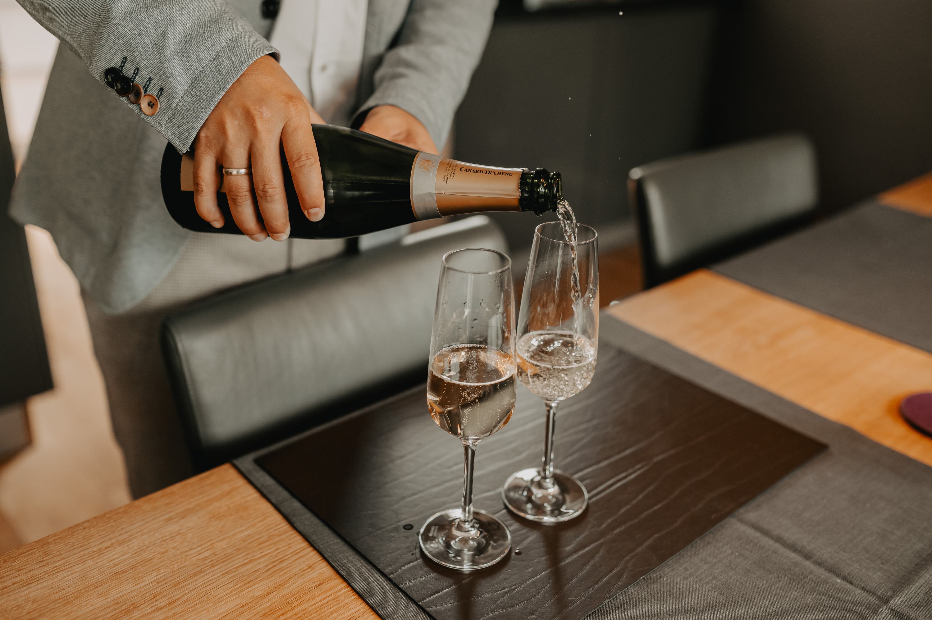 Hochzeit Getting ready Braeutigam und Duisburg Foto mit Details zu Hochzeit Getting ready Braeutigam und Duisburg der Kategorie Hochzeit