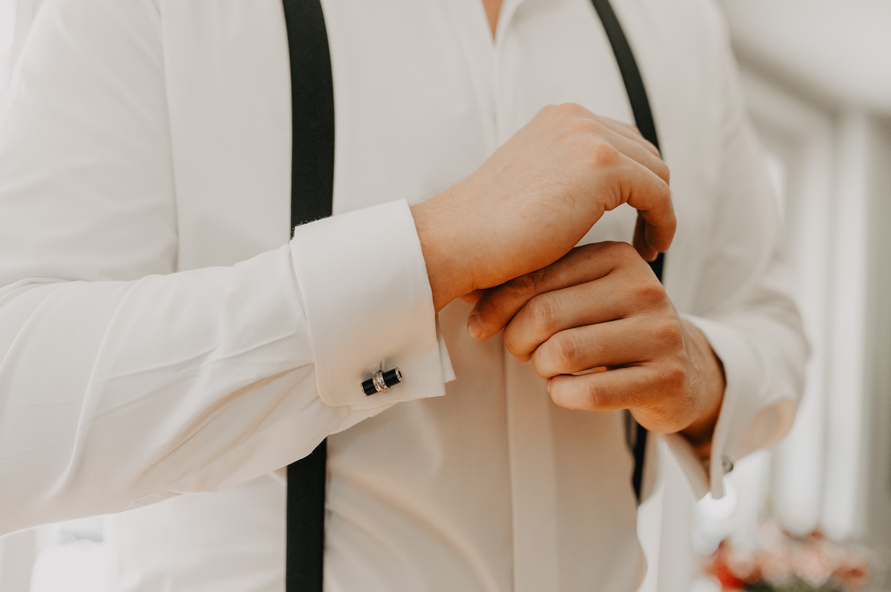 Hochzeit Getting ready Braeutigam und Duisburg Foto mit Details zu Hochzeit Getting ready Braeutigam und Duisburg der Kategorie Hochzeit