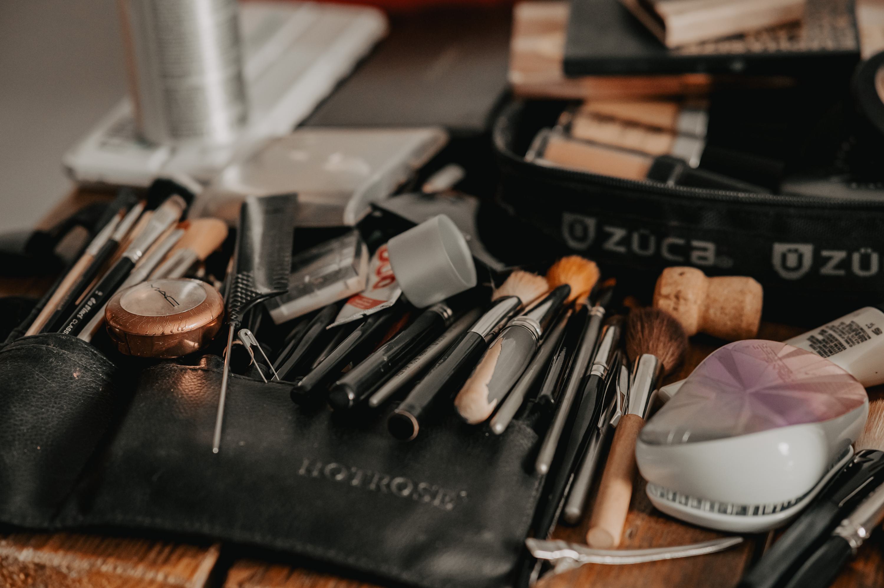 Hochzeit Getting ready Braut und Duisburg Foto mit Details zu Hochzeit Getting ready Braut und Duisburg der Kategorie Hochzeit