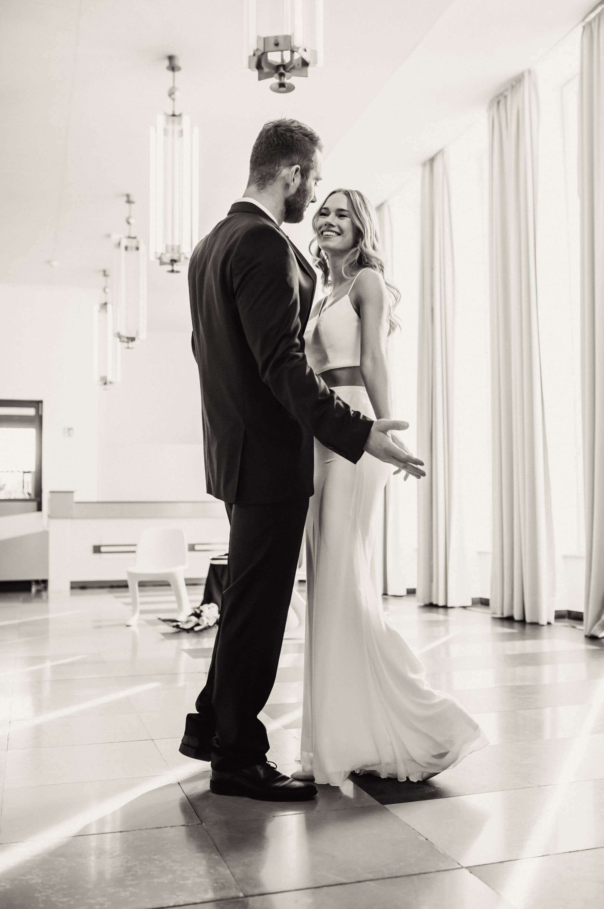 Hochzeit Modern wedding Flughafen Koeln and Flugzeug Photo with details of Hochzeit Modern wedding Flughafen Koeln and Flugzeug of category Hochzeit