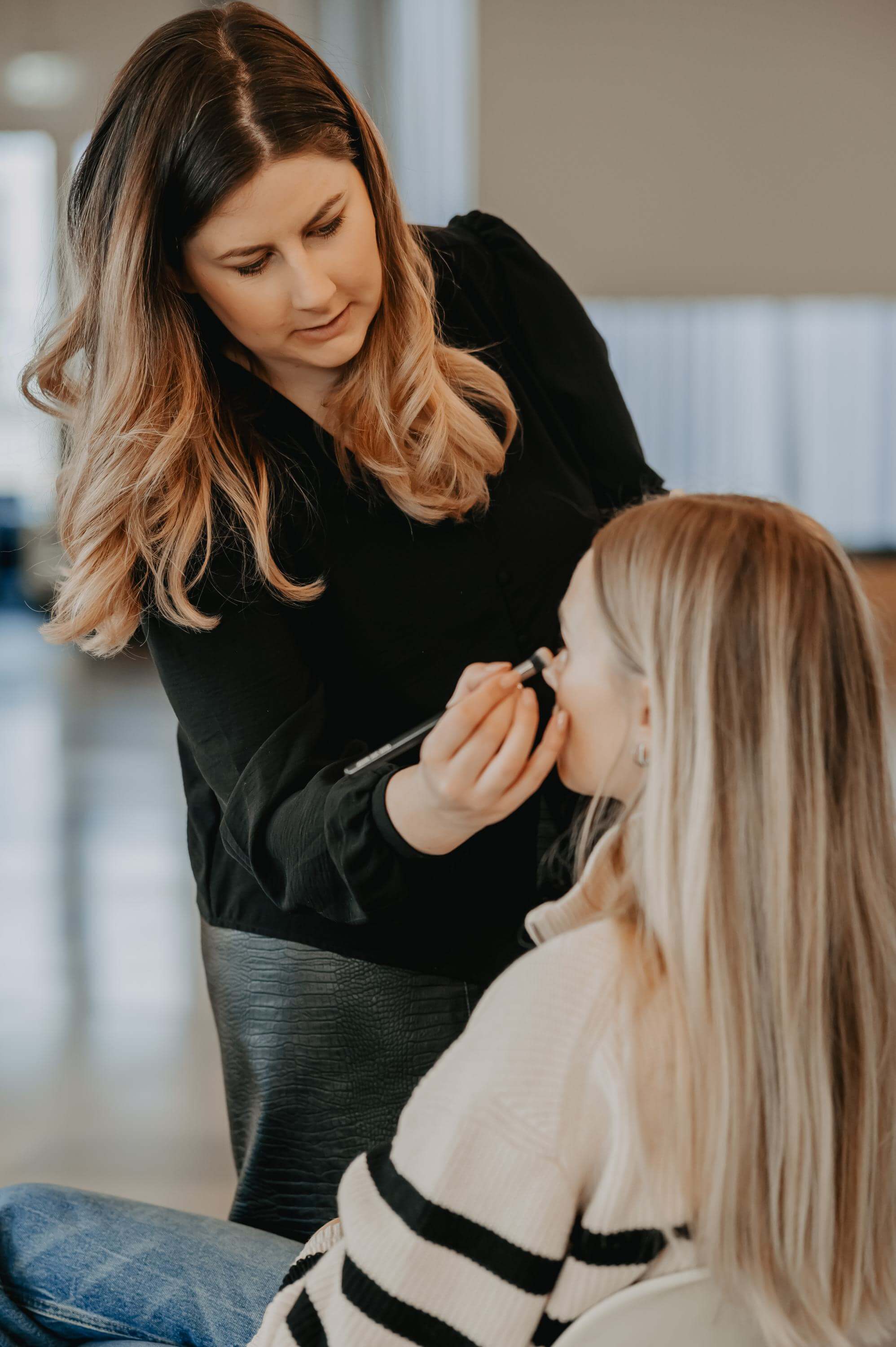 Hochzeit Modern wedding Flughafen Koeln and Flugzeug Photo with details of Hochzeit Modern wedding Flughafen Koeln and Flugzeug of category Hochzeit