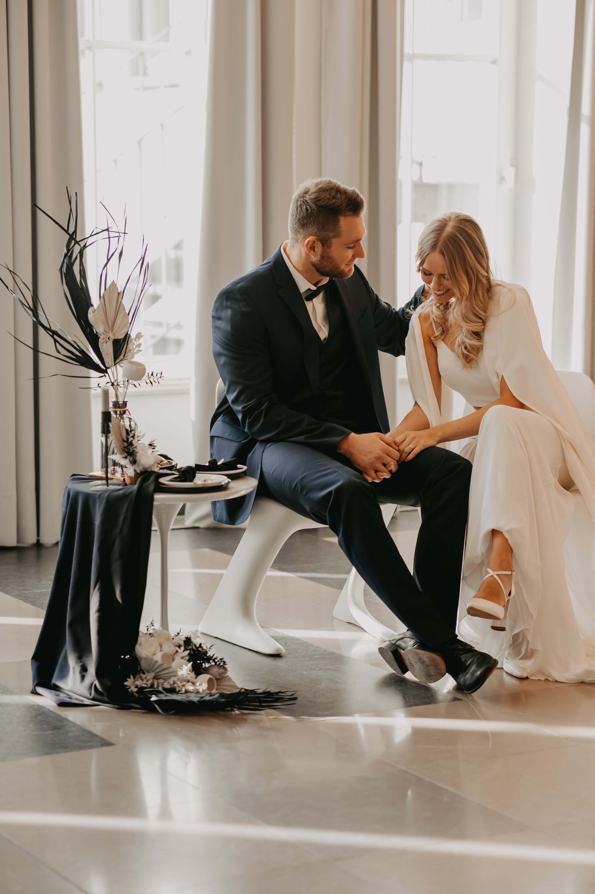 Hochzeit Modern wedding Flughafen Koeln and Flugzeug Photo with details of Hochzeit Modern wedding Flughafen Koeln and Flugzeug of category Hochzeit