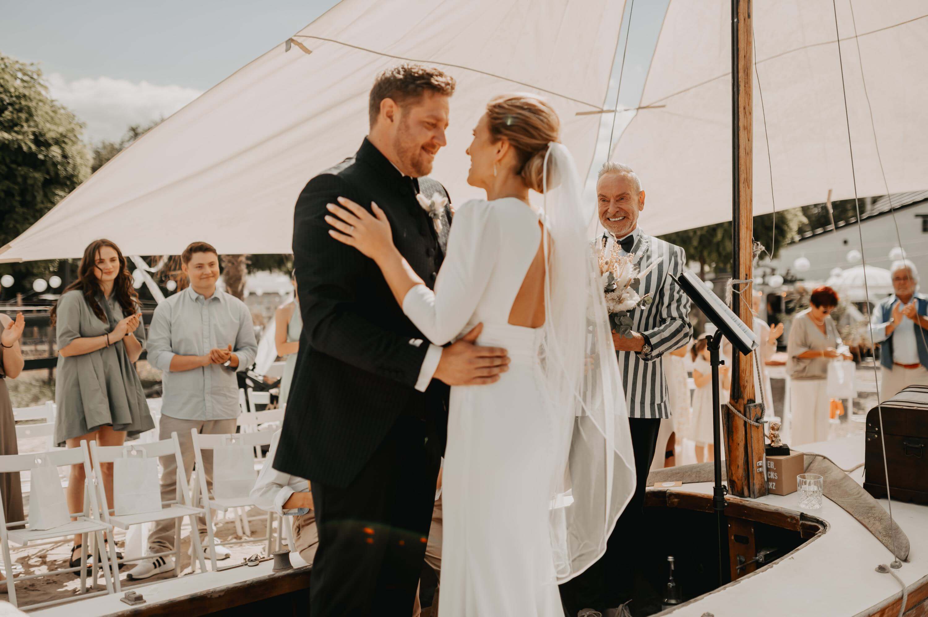 Hochzeit Freie Trauung Sand Freya und Duisburg Foto mit Details zu Hochzeit Freie Trauung Sand Freya und Duisburg der Kategorie Hochzeit