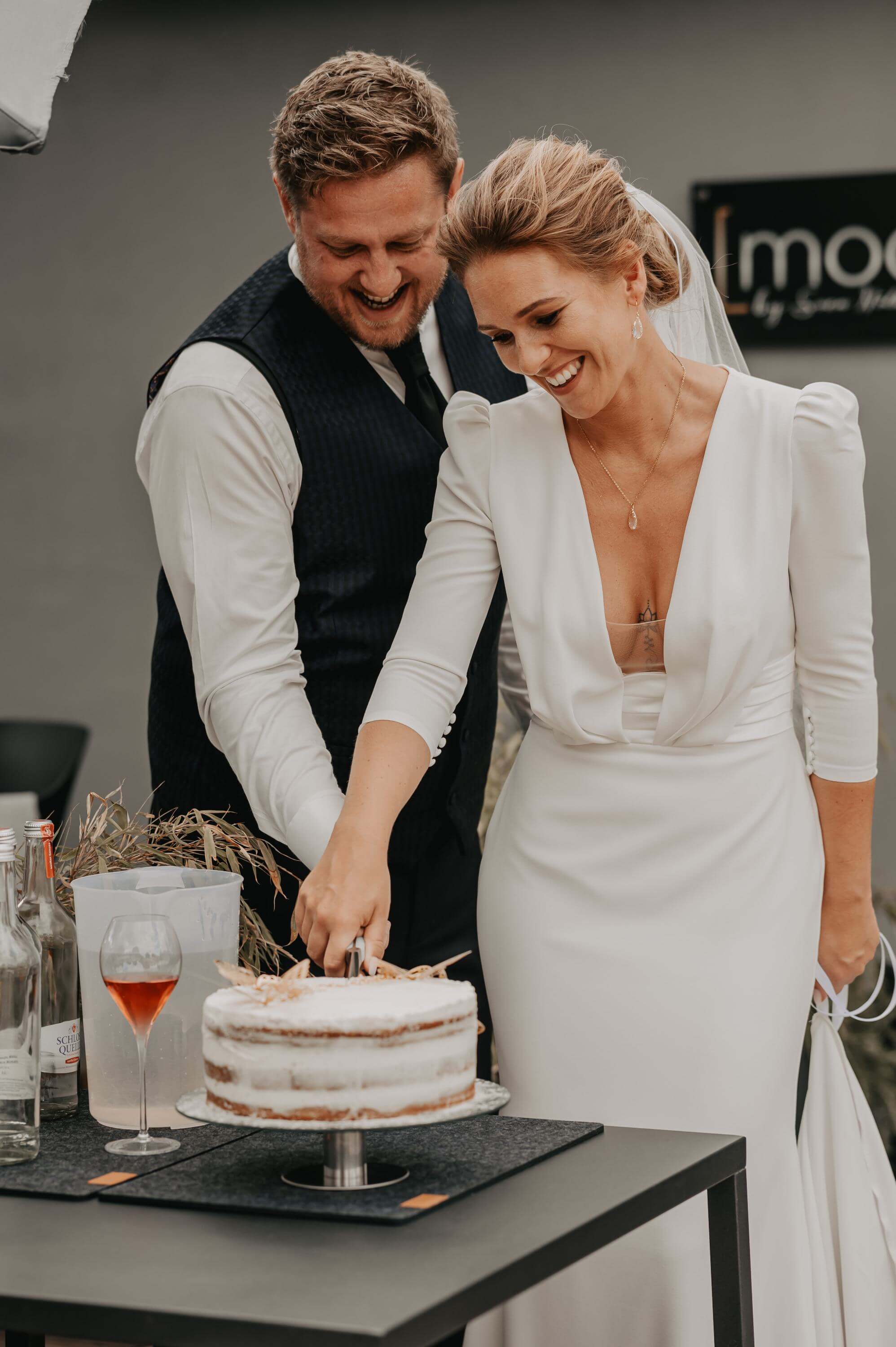 Hochzeit Kafeetrinken Hochzeitstorte Restaurant mod und Duisburg Foto mit Details zu Hochzeit Kafeetrinken Hochzeitstorte Restaurant mod und Duisburg der Kategorie Hochzeit