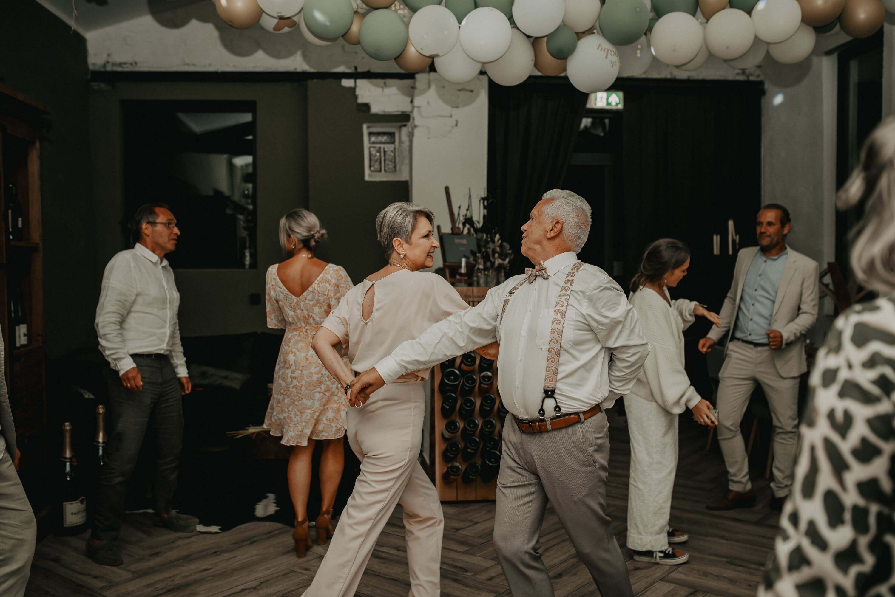 Hochzeit Feier Restaurant mod und Duisburg Foto mit Details zu Hochzeit Feier Restaurant mod und Duisburg der Kategorie Hochzeit